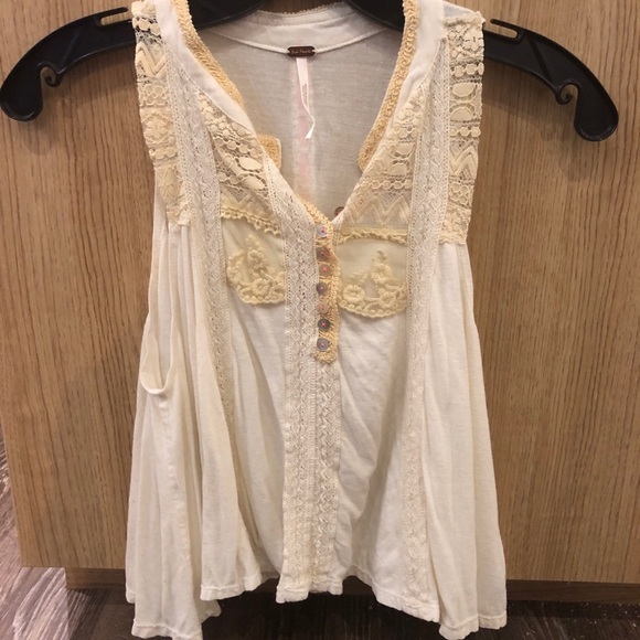 Free People Tops - Never worn Free People cream tank top